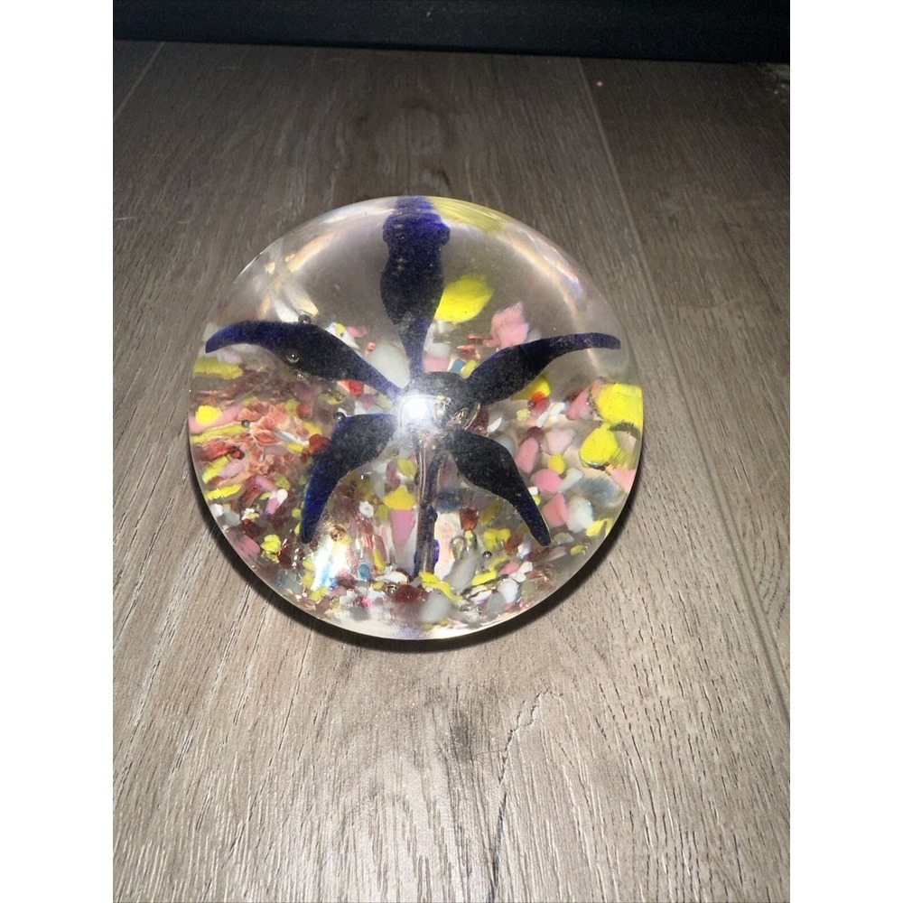 Vtg Hand-Blown Art Glass‎ Paperweight, blue Flower /Clear Glass ~Bubbles